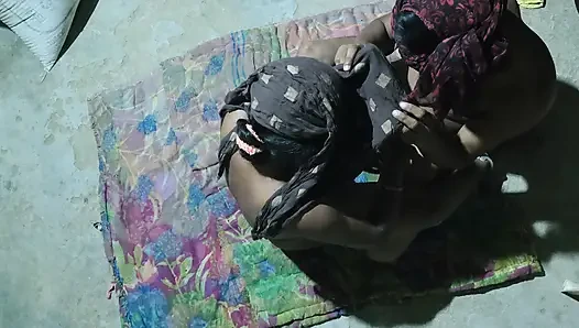 Desi Village'dan ateşli seksi büyük Hintli baldız