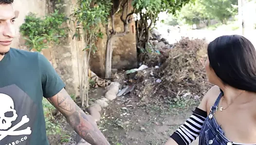 Kız arkadaşımı test ediyorum ve o bunu yapabilir