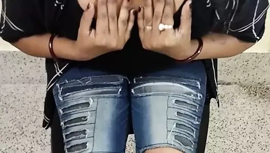 Sexy Simran'a giriş - hepinizi tedavi etmek için burada ...