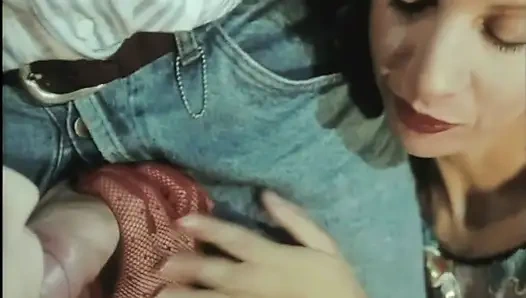 Cicciolina Ve Ron Jeremy Eski Usul Bir Orginin Tadını Çıkarıyor