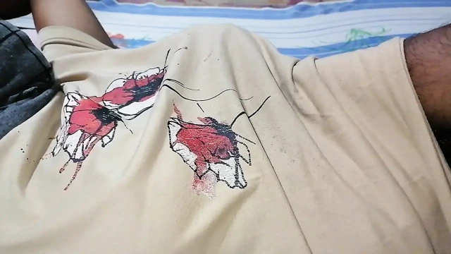 Doğal Tüylü Asyalı Göğüsler Yakın Çekim