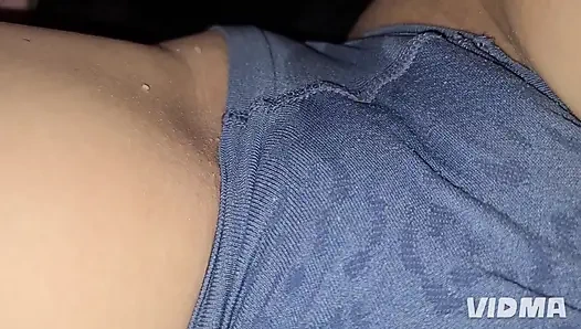 Porno izlerken ıslak amcık ve orgazm