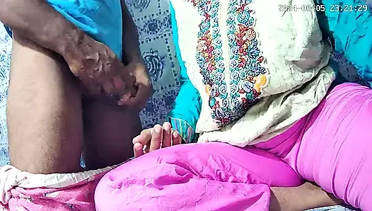 Hintli hizmetçi ve patron otelde seks yapıyor