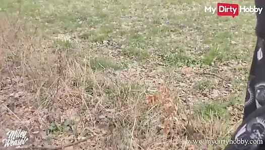 Miley gelincik yoğun bir demiryolu hattında seks randevusu var