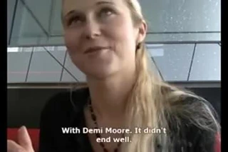 Tanrısal buxomy deneyimli bayan veren bir sıcak handjob