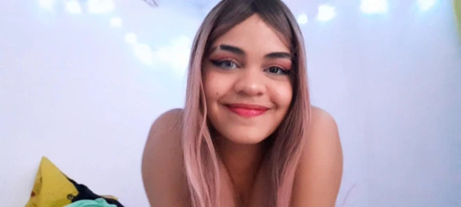 Birkaç etkileyici üvey erkek kardeş (odada sikişirken kendilerini kaydediyor) üvey kardeşler video blog