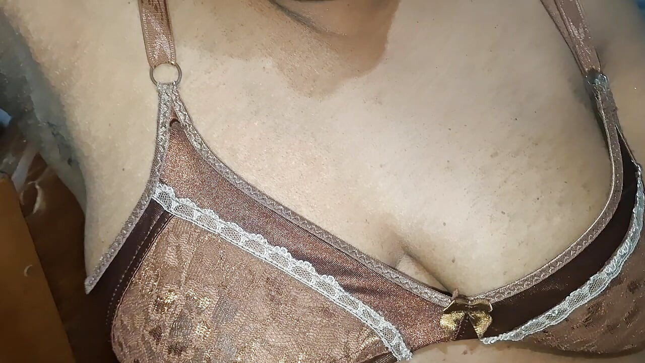 SEXMEX MILF İŞİNİ KORUMAK İÇİN BUNU YAPIYOR
