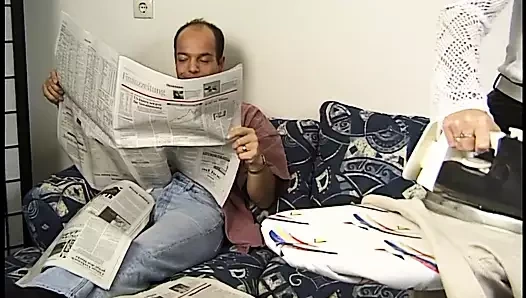 Stop mal die Hausarbeit ich will dich ficken