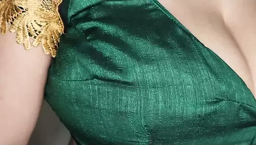 Azgın evli kadın ki saari nikala randi banaya