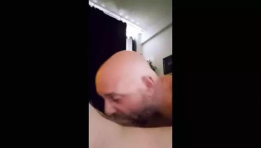 emme 77 yaşında baba