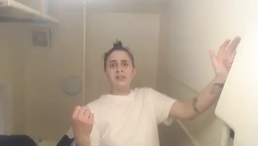 Bakış açısı üvey anne seni gözetlerken yakalıyor