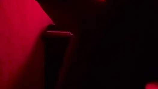 Kırmızı odada yoğun Romalı seks döllenmeye yol açıyor