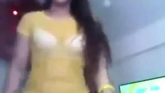 Indo hizmetçi sri utami seksi dans 6