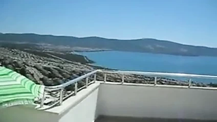 MİLF üzerinde tatil