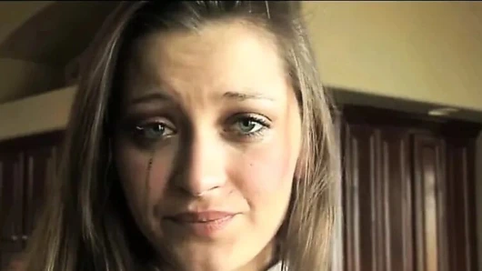 şaplak ağlayan bebekler