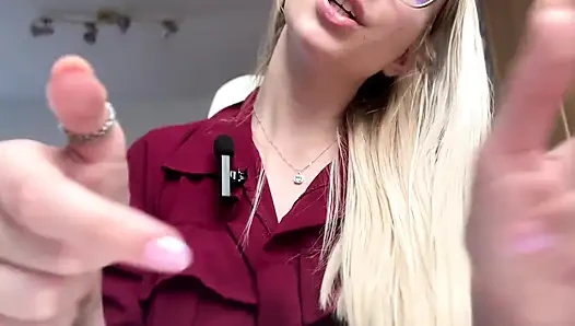 Acımasız kız seni gıdıklıyor