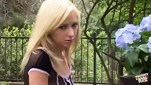 Hillary Scot büyük yaraklı adamlarla dışarıda üçlü seks yapmaktan hoşlanıyor