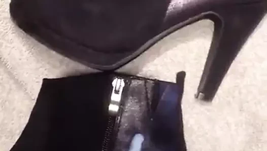 Hızlı sabah boşalmak üzerinde benim gf siyah ayak bileği çizmeler