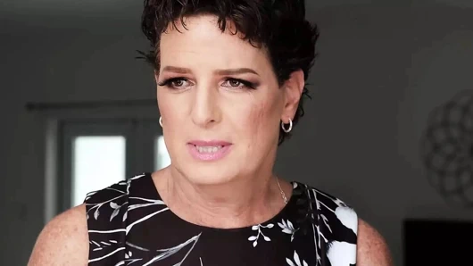 Adam avukatı tarafından sikiliyor