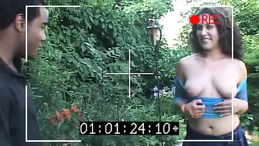 Götte büyük siyah yarak... Bahçede siyah ve beyaz