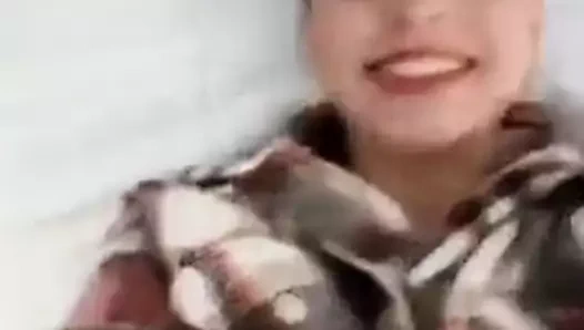 perra presume de su actividad sexual