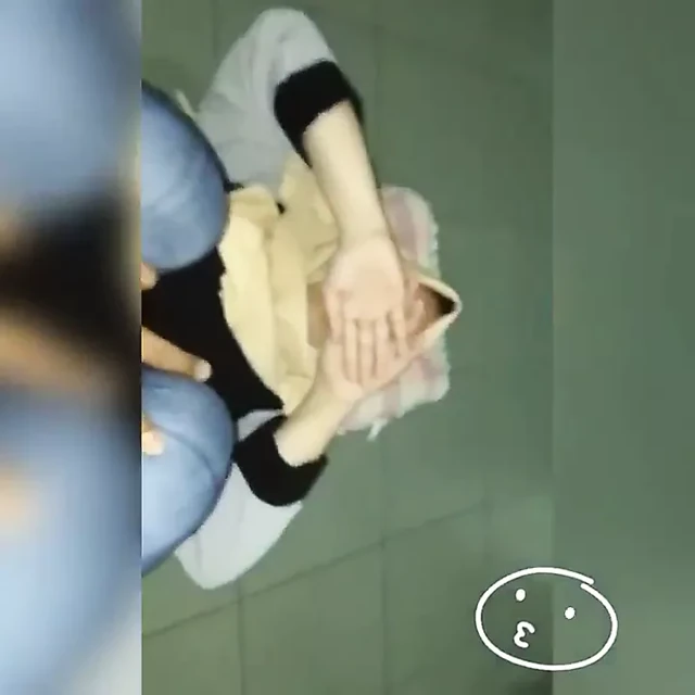 Skandal tudung atas lantai