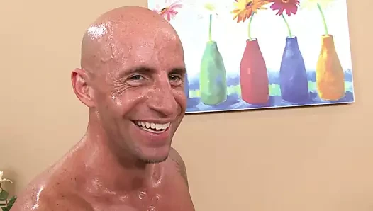 Ateşli sarışın bir kız için zor cinsel deneyim!