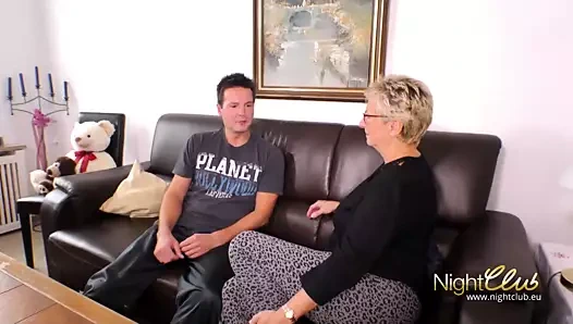 Azgın kayınvalidemi becermek zorunda kaldım