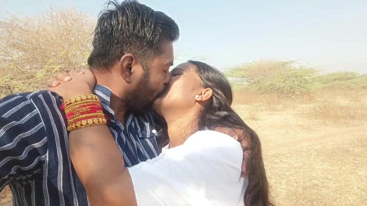 Hintli kız kocasını aldatıyor