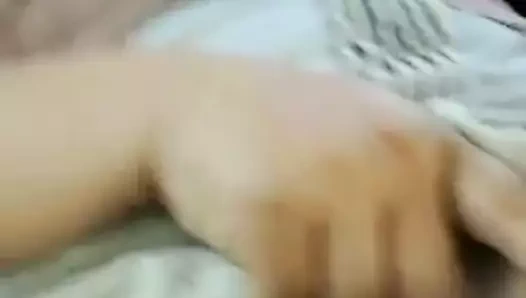 Şişman sürtük parasını istiyor