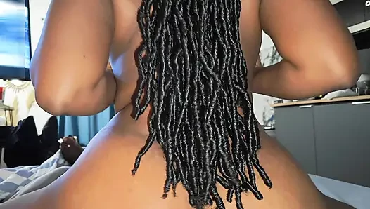Hot Ebony Big Ass Maid Clean boss's Cock When His Wife Is Out.