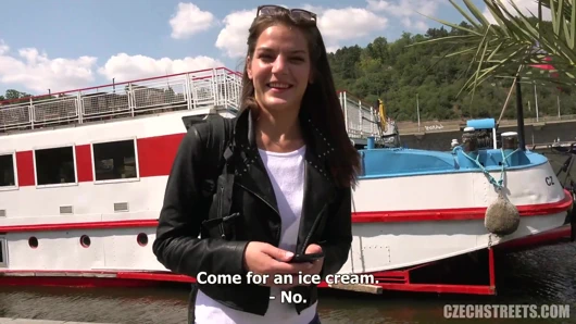 Çek sokakları - şimdiye kadarki en ürperen kız