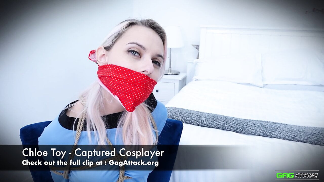 Chloe toy - esaret altında star trek cosplayer (gagattack.nl)