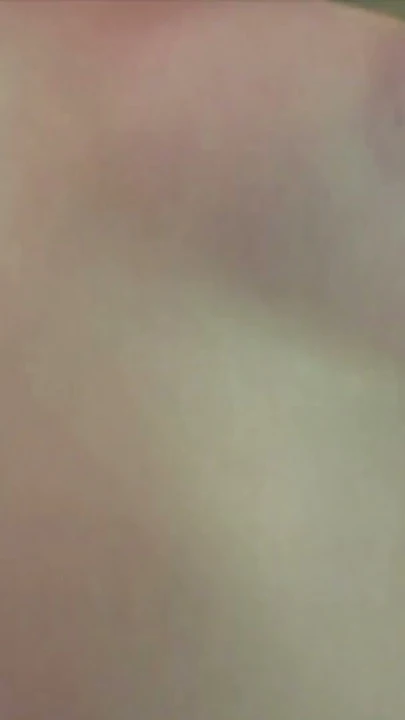 Yaşlı adam handjob ve oral seks aldıktan sonra sıcak sıkı kedi kızıl saçlı ıslak sürtük sert sikikleri. her şey ağzına cumming ile biter | Klip 1