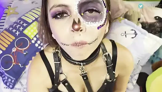 BDSM ile ilgili ve sonunda götüme bazı tokatlar lezzetli bir sakso