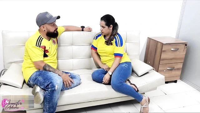 My sister-in-law gets really slutty and asks me to fuck her and we end up having sex and I give her my Cum on her buttocks - Porno en Español