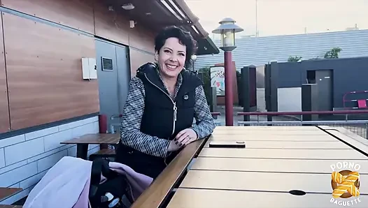 Camille ve Lyia güzel bir şey paylaşıyorlar!