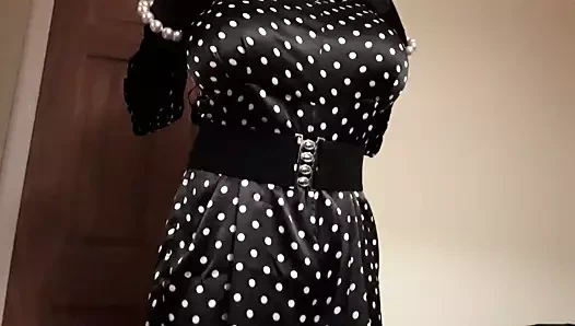 Teyze busty'nin puantiyeli saten sıçraması