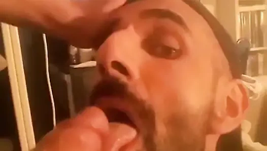 Mesut dölümü yutuyor