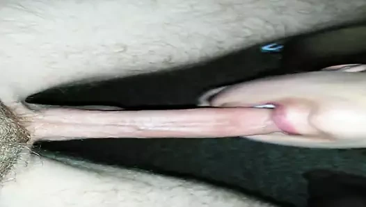 Karısı yapmayı sevdiği şeyi yapıyor