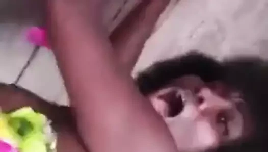 Keniagirl wird gefickt