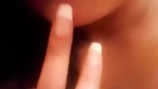 Sürtük kız ona söylediğimi yapıyor