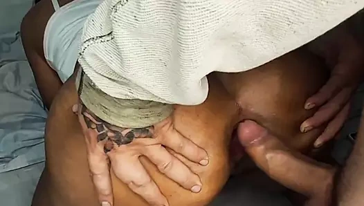 Hindistan'da esmer kıçını kırmanı istiyor