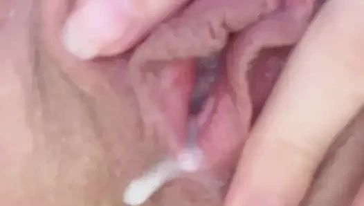 Azgın hamile amcık orgazm oluyor