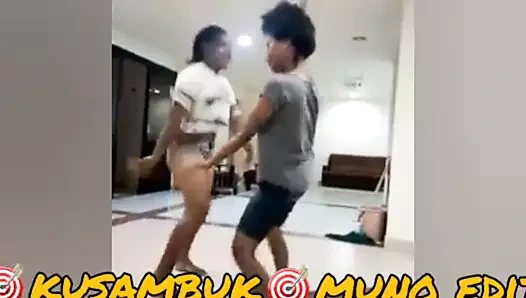 Png kızlar twerk 2020