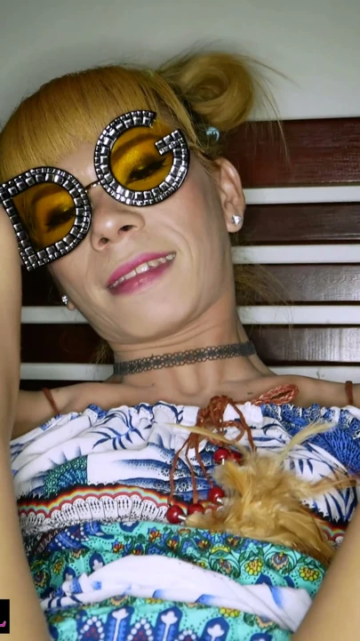 Glamorous Asyalı ladyboy femboy Belle'in dar götüne arkadan sert sikme | Klip 1