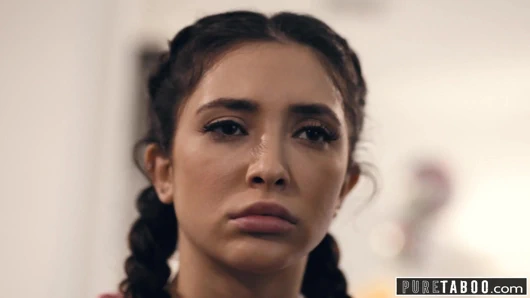 Saf Tabu - Sapık Ebeveynler, Gencin Değiştirildiğini Ortaya Koyuyor