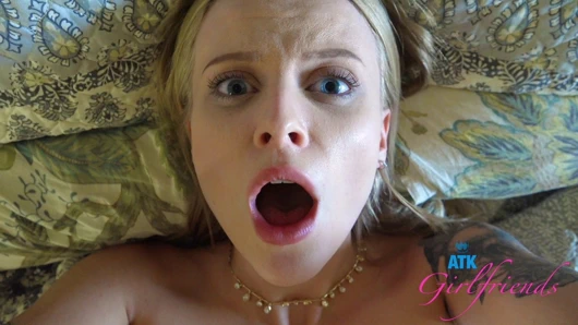 Pov kedi Creampie içine paris beyaz