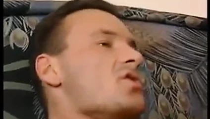 Adam sikikleri sıcak Alman olgun içinde yatak