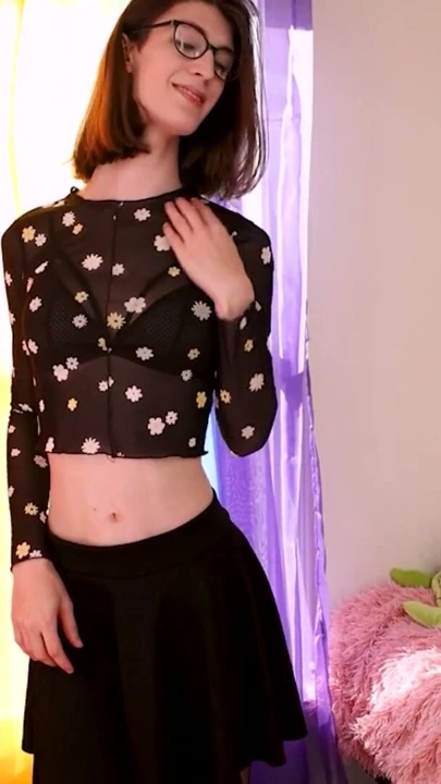 GROOBYGIRLS: Bailey ve Oyuncağı | Klip 1